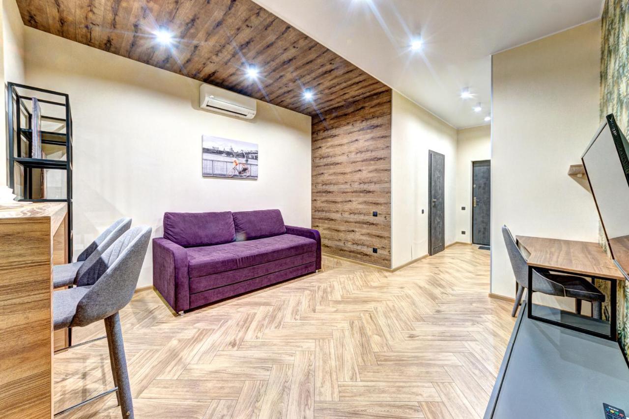 Apartment On The Street. Evgeniya Konovalets, 36B Kyiv Exterior photo